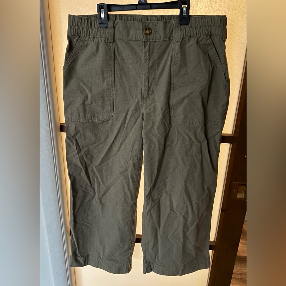 Duluth Trading Co Women’s Hemp Wide Leg Capri Pants